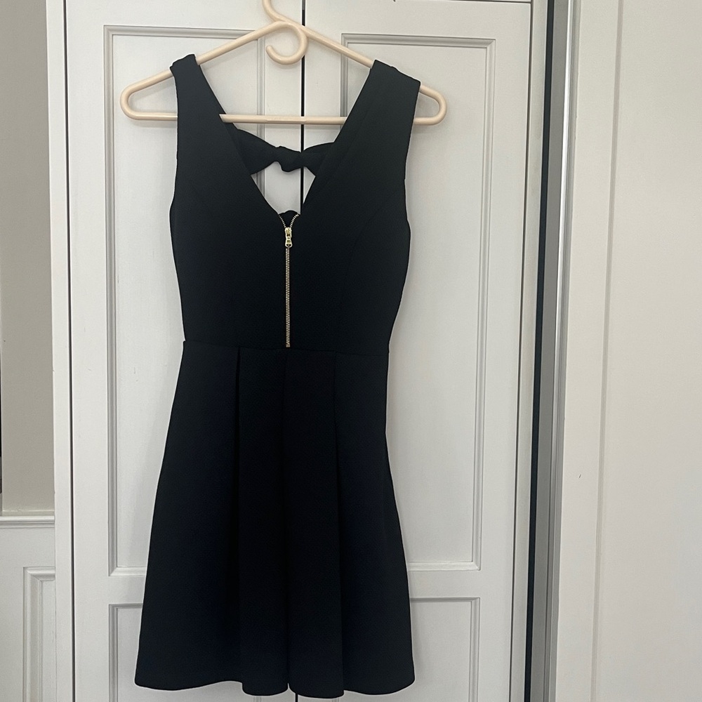 Guess Elegant Black Backless Dress